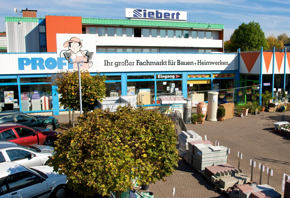 Außenansicht des Siebert Baumarkts um 2000