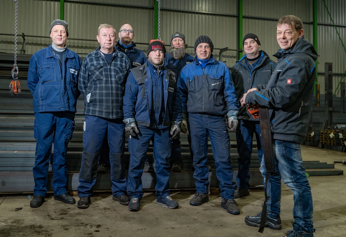 Team des Siebert Stahlmarkts in der Halle
